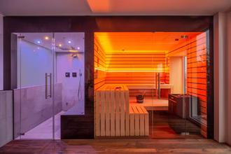 designsauna-dampfbad-mit-glasfront-2