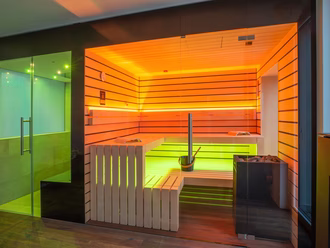 elegance-sauna-in-espe-mit-dunkler-feder (1)