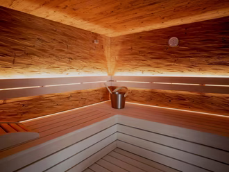 finesse-sauna-thermo-fichte-gehackt-gebürstet (5)
