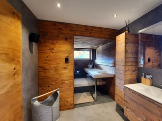 finesse-sauna-thermo-fichte-gehackt-gebürstet (7)