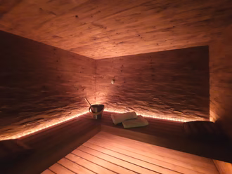 finesse-sauna-thermo-fichte-gehackt-gebürstet (10)