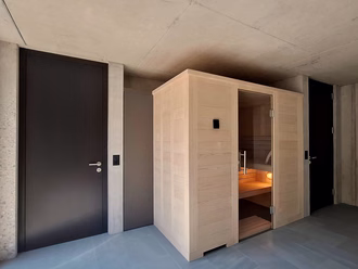 massivholzsauna-classico-in-fichte-astarm-mit-glastür-5